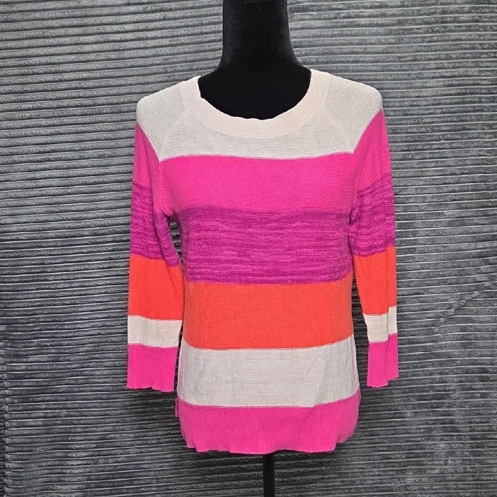 GAP Beige and Gray Knit Top